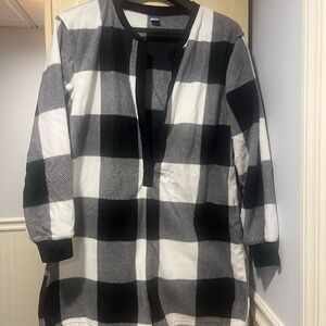 Old Navy Black and White Plaid Onesie shorts PJ’s